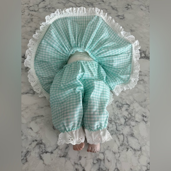 Holly Hunt Sugar Plum  Doll Tiny Treasures World Gallery Collection - Picture 5 of 16